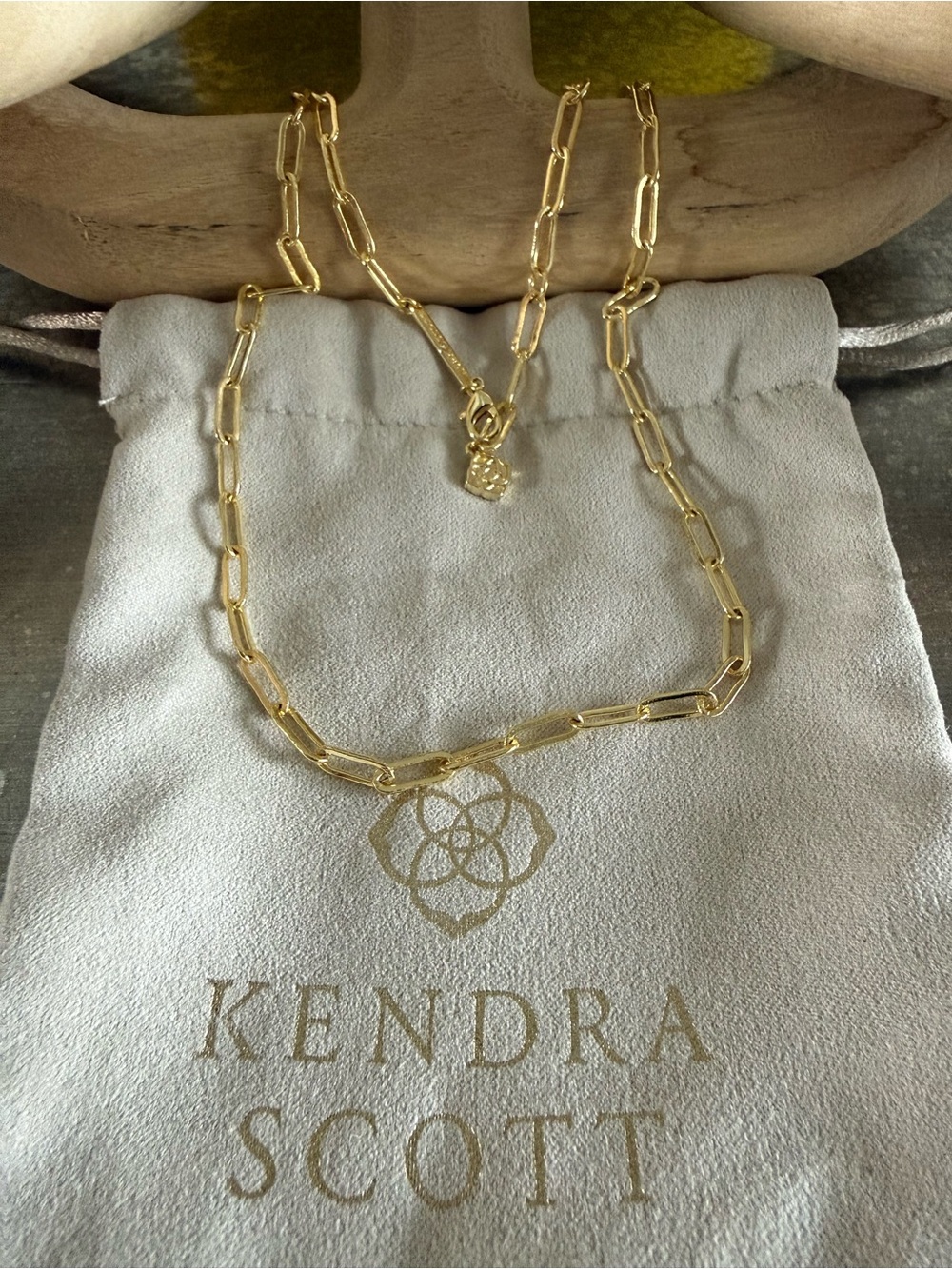 Kendra Scott Gold Paperclip Link Necklace with Logo Charm